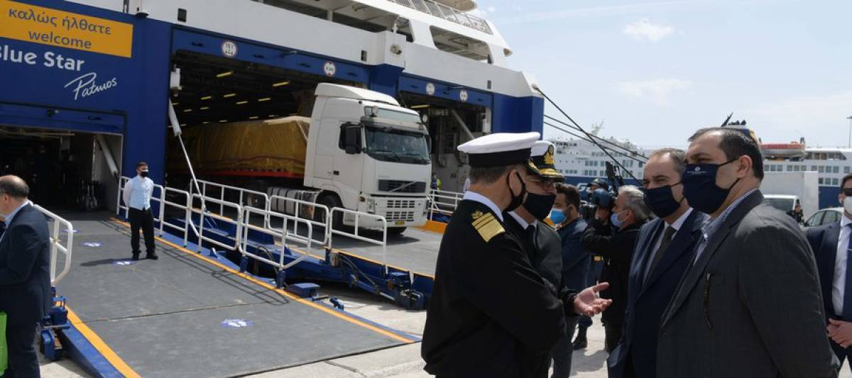 Στον Πειραιά ο Πλακιωτάκης: Λίγη υπομονή ακόμα