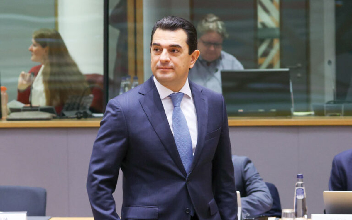 Σκρέκας: Νέα όπλα για να καταπολεμήσουμε το τέρας της ακρίβειας