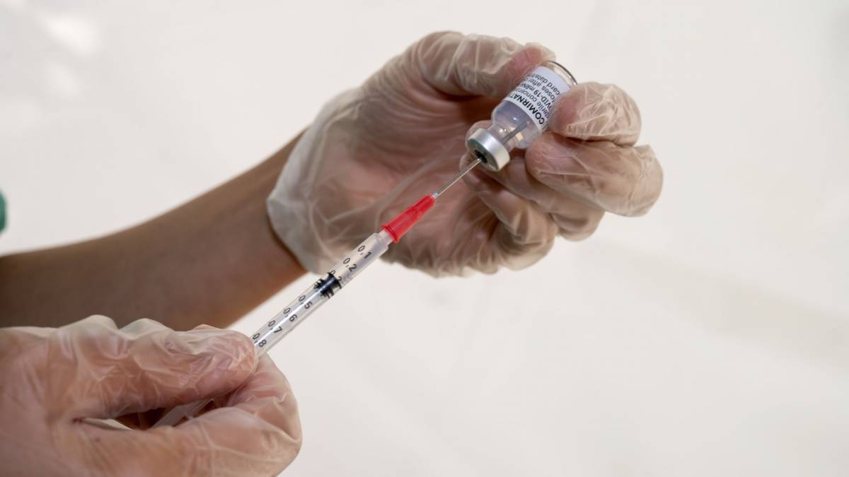 Tρίτη δόση έξι μήνες μετά τη δεύτερη-Ακόμα στο 56% συνολικά