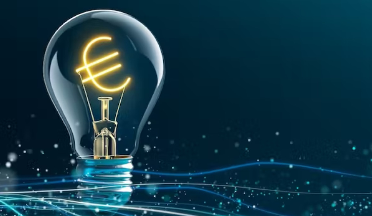 Εξοικονόμηση τουλάχιστον €1,5 δισ. σε δαπάνες στην ενέργεια το 2023