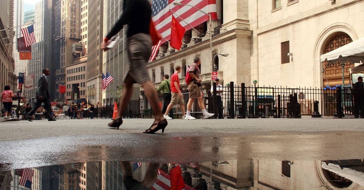 «Βουτιά» στη Wall Street στον απόηχο του μετα-χριστουγεννιάτικου ράλι