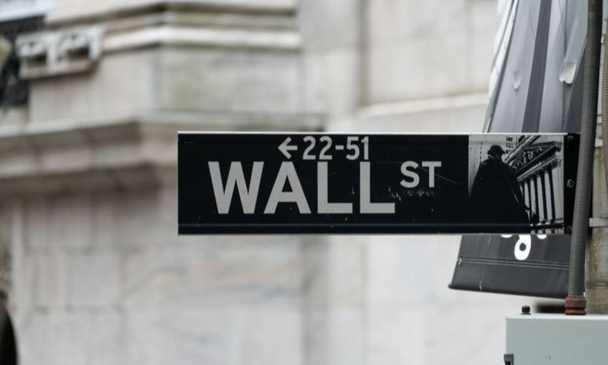 Ήπια αντίδραση στη Wall Street μετά το πτωτικό σερί