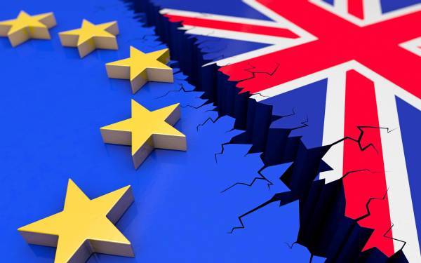 Μπαρνιέ: Αποφασισμένος για συμφωνία στο Brexit