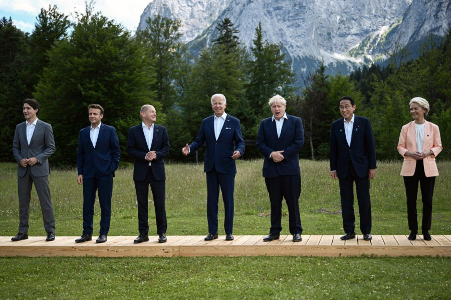 G7: Βαριά η...σκιά του πολέμου πάνω από τις βαυαρικές Άλπεις