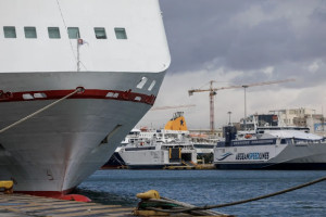 Στήριξη €55-57 εκατ. στην ακτοπλοΐα για να συγκρατηθούν οι τιμές των εισιτηρίων