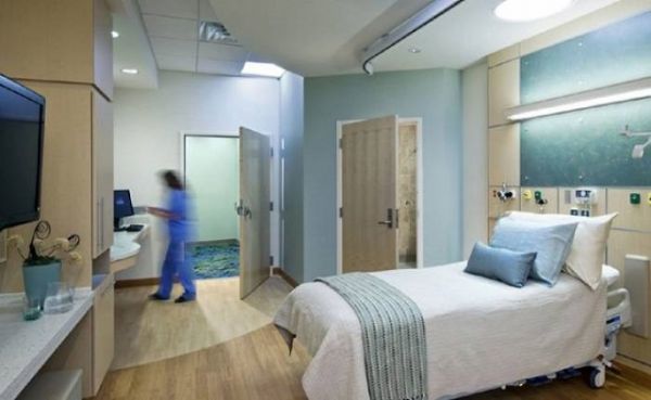 Σαραφιανός: Βόμβες μεγατόνων στην Υγεία με μια αύξηση ΦΠΑ