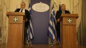 Κόντρα Βενιζέλου-Κοτζιά για τις κυρώσεις στη Ρωσία