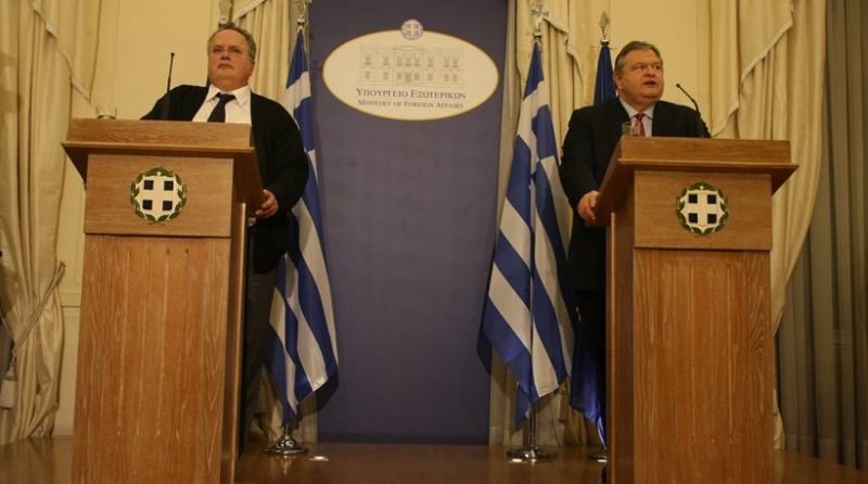 Κόντρα Βενιζέλου-Κοτζιά για τις κυρώσεις στη Ρωσία