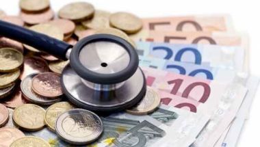 Μαχαίρι 50% στις δαπάνες υγείας από το 2009