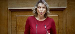 Τι έπαθε η Παπακώστα και την έπεσε στην Φώφη;