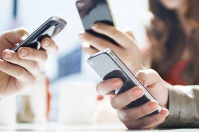 Τέσσερις βασικές αλλαγές στα συμβόλαια κινητής τηλεφωνίας και τις χρεώσεις
