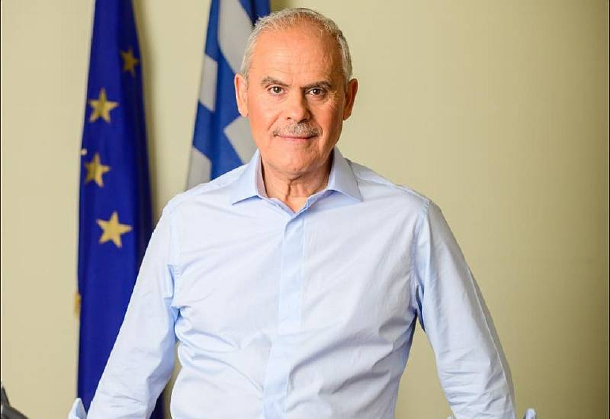Το «αντίο» του πολιτικού κόσμου στον Νίκο Ταγαρά