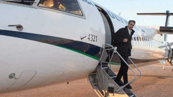 Τα μυστικά του ταξιδιού του Μητσοτάκη στο Λονδίνο, το roadshow στη Γερμανία και ο γύρος του κόσμου το 2024
