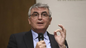Τσακλόγλου: Aσύμφορο για τους εργοδότες να καθιερώσουν μόνιμα έκτακτη βάρδια