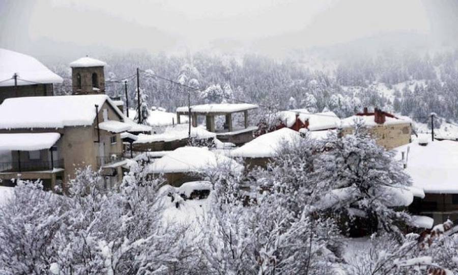 Στο μισό μέτρο το χιόνι-Τρίκαλα και Καρδίτσα αναμένουν τη "Σοφία"