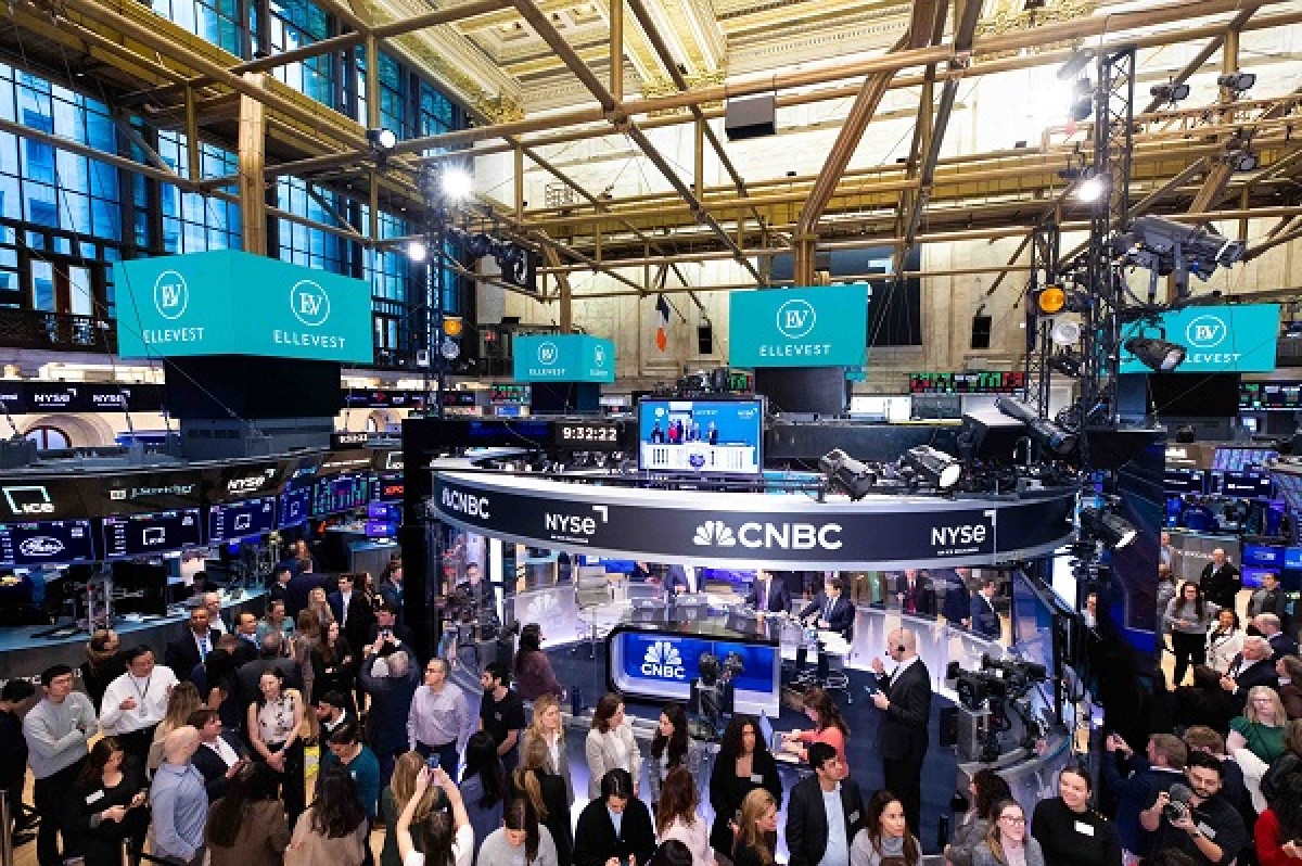 Wall Street: Εξαήμερο ράλι ο Dow Jones- «Πιέσεις» στην τεχνολογία