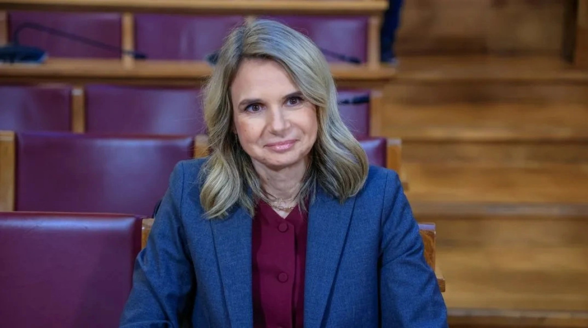 Η Μιλένα Αποστολάκη «πιέζει» τον Άρειο Πάγο για τους δανειολήπτες
