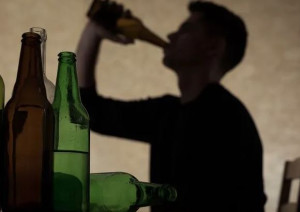 Απαγόρευση πώλησης αλκοόλ, τσιγάρων σε ανήλικους-Με ταυτότητα η αγορά