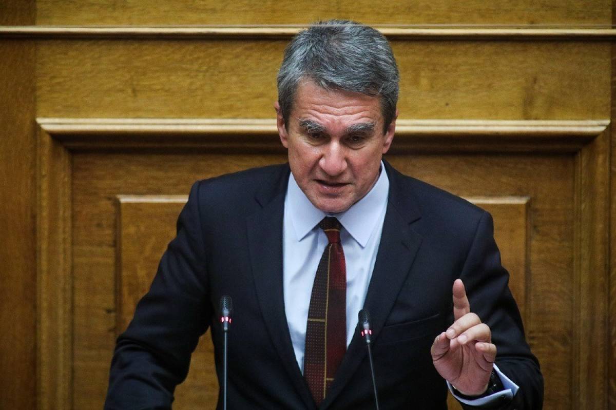 Εκτός γραμμής ΚΙΝΑΛ ο Λοβέρδος: Υπερψηφίζει τον νέο ποινικό κώδικα