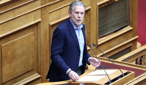 Γερουλάνος: Διευρύνεται η ανισότητα μεταξύ μισθών και εταιρικών κερδών