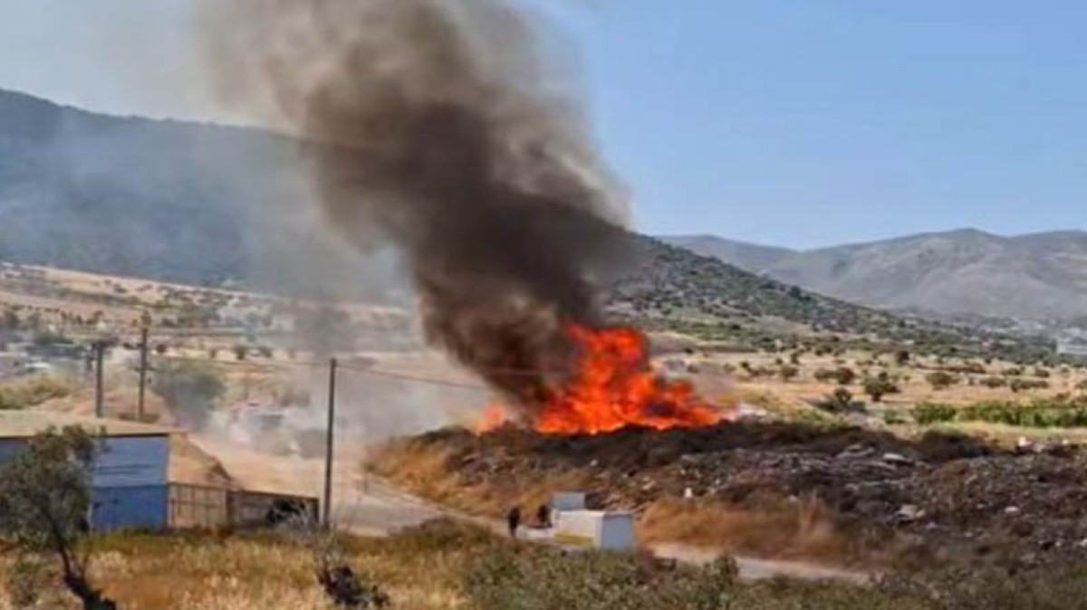 Φωτιά στο Μαρκόπουλο: Μήνυμα από το 112 για τους καπνούς