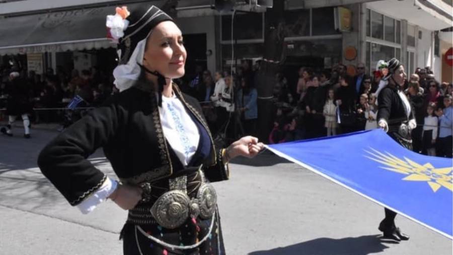 Οι Πρέσπες δεν ξεχνιούνται, το φολκλόρ χτυπάει κόκκινο