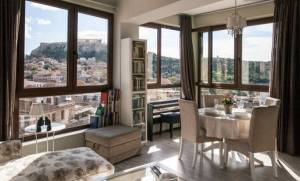 «Ισοπαλία» στις κλίνες ξενοδοχείων και Airbnb στην Αττική
