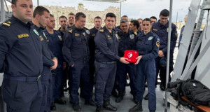 Τα πλοία Ανοιχτής Θαλάσσης 070 και 080 παρέλαβαν αυτόματους απινιδωτές