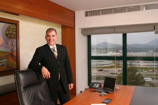 Κ.Δομαζάκης: «Ναι» στους όρους των τραπεζών - «Όχι» στην PwC