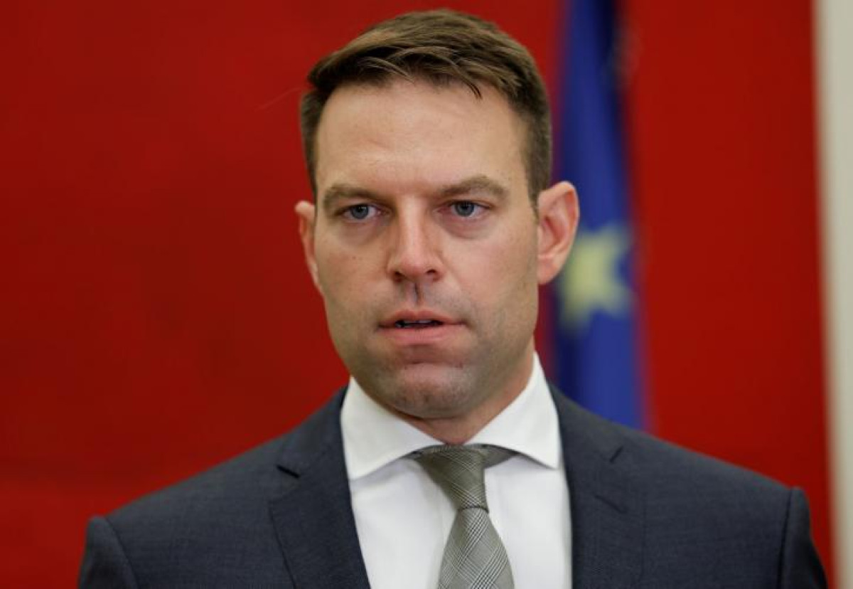 Κασσελάκης: Χρειάζεται επιτέλους λίγη αξιοπρέπεια για τους εργαζόμενους στον τουρισμό