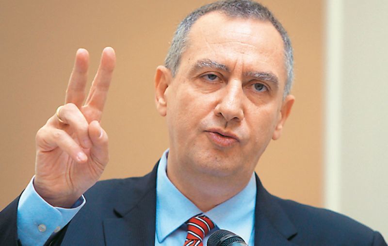 Οι βουλευτές θα… αξιολογούν τους αποσπασμένους στα γραφεία τους, δημοσίους υπαλλήλους!