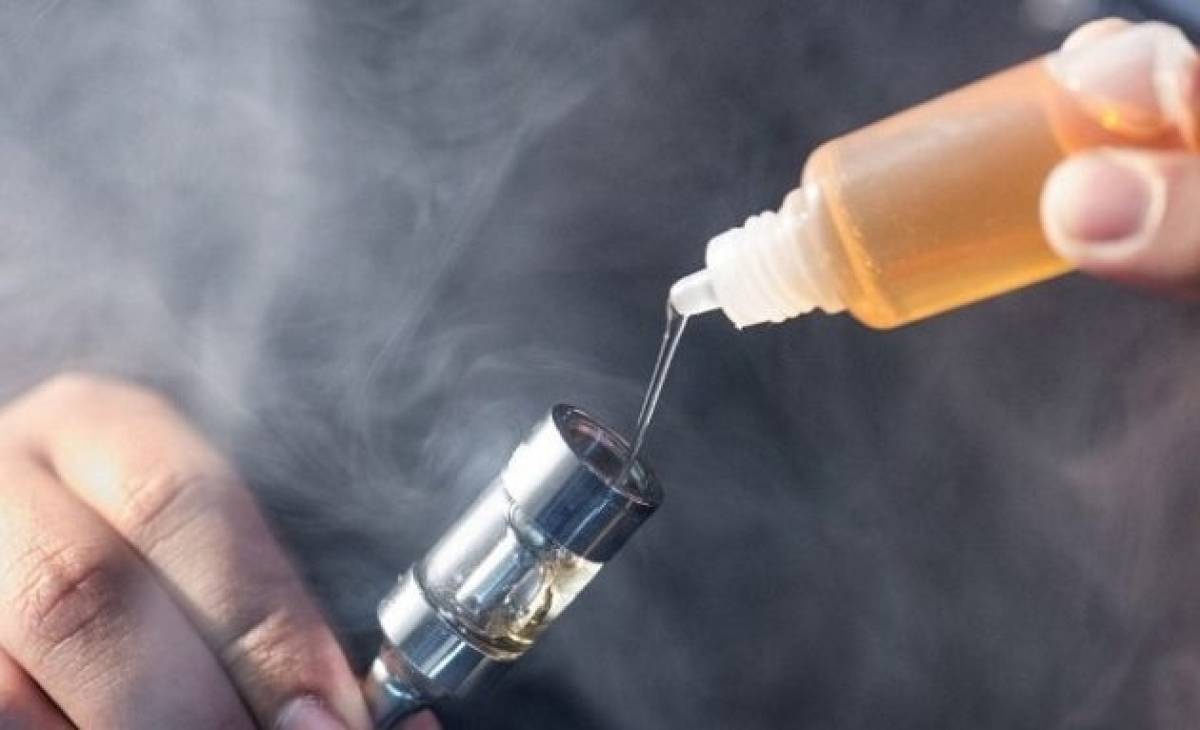 Και έκτος θάνατος στις ΗΠΑ συνδέεται με το ηλεκτρονικό τσιγάρο