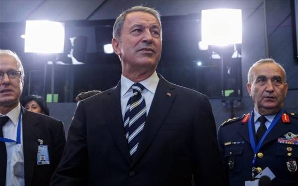 Ακάρ: Ζητά διάλογο... «εκτοξεύοντας» απειλές