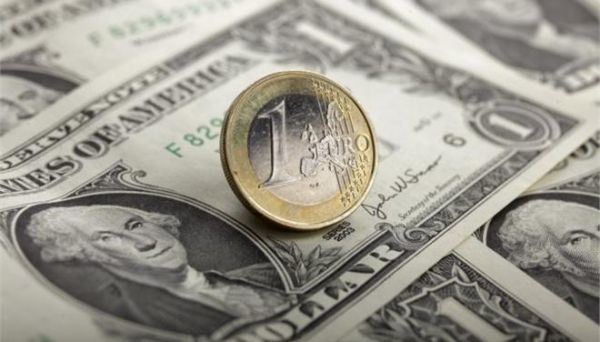 Goldman Sachs: Απόλυτη ισοτιμία ευρώ-δολαρίου αν δεν υπάρξει συμφωνία