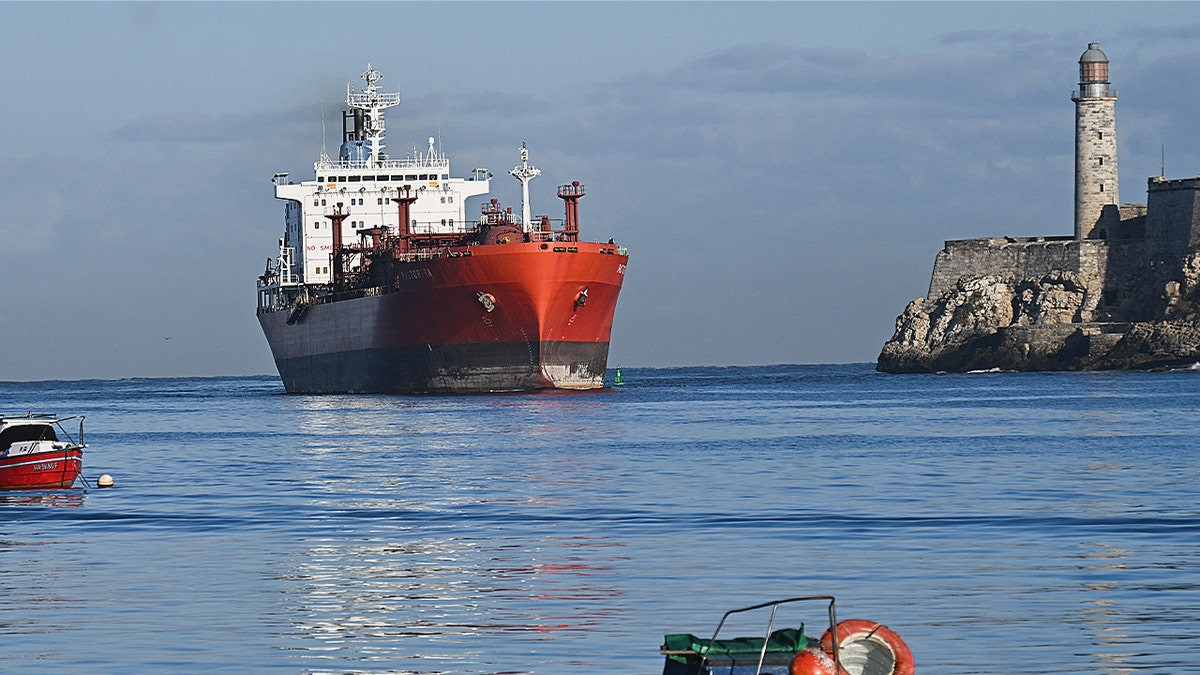 «Επεισόδιο» ΗΠΑ - Ρωσίας, καθώς δύο δεξαμενόπλοια με ρωσικό πετρέλαιο κατευθύνονται στην Κούβα