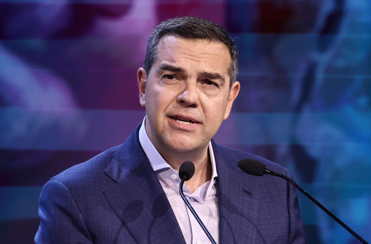 Τσίπρας: Η απαγόρευση εκταφής των θυμάτων των Τεμπών είναι απόπειρα ταφής της αλήθειας