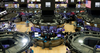 Κλίμα αβεβαιότητας στη Wall Street μετά το sell off