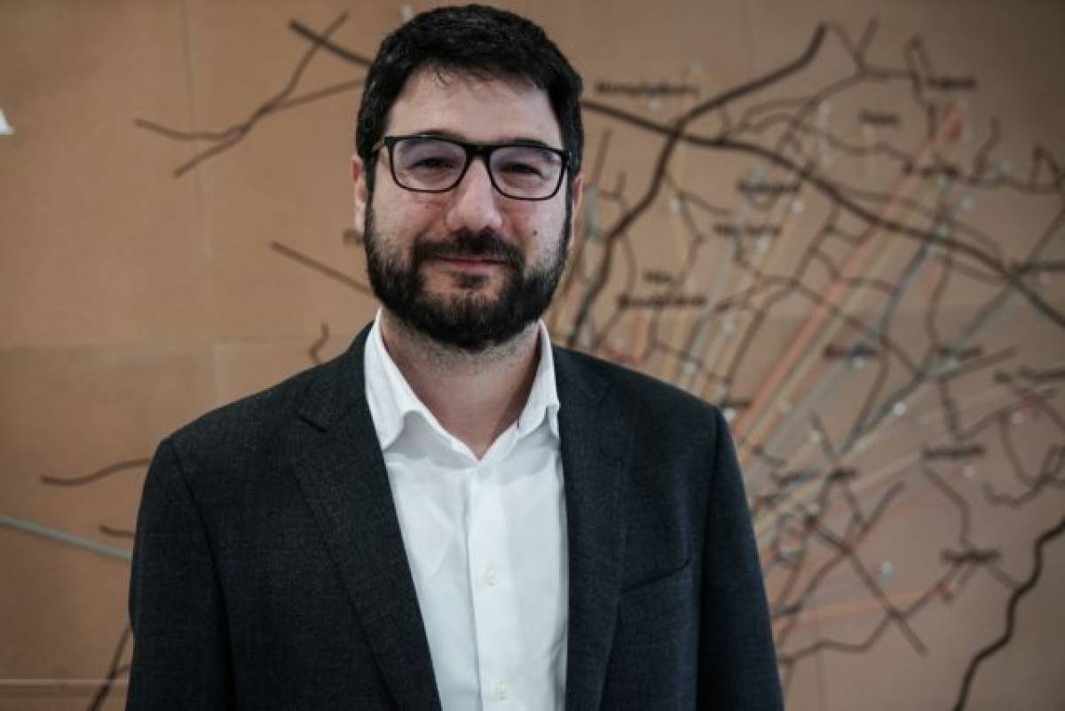 Νάσος Ηλιόπουλος: Η κυβέρνηση αγνοεί τις εισηγήσεις των λοιμωξιολόγων