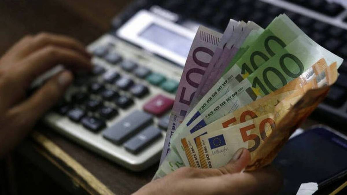 Παράταση μέτρων αντίδοτο στο χαμένο τρίμηνο και την «καταλλαγή» νοικοκυραίων