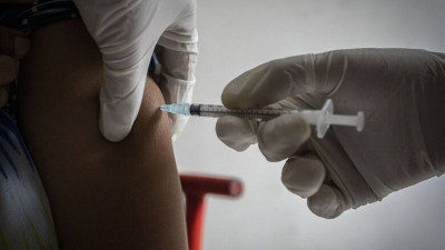 Τι ισχύει με την τέταρτη δόση εμβολίου κατά του κορονοϊού