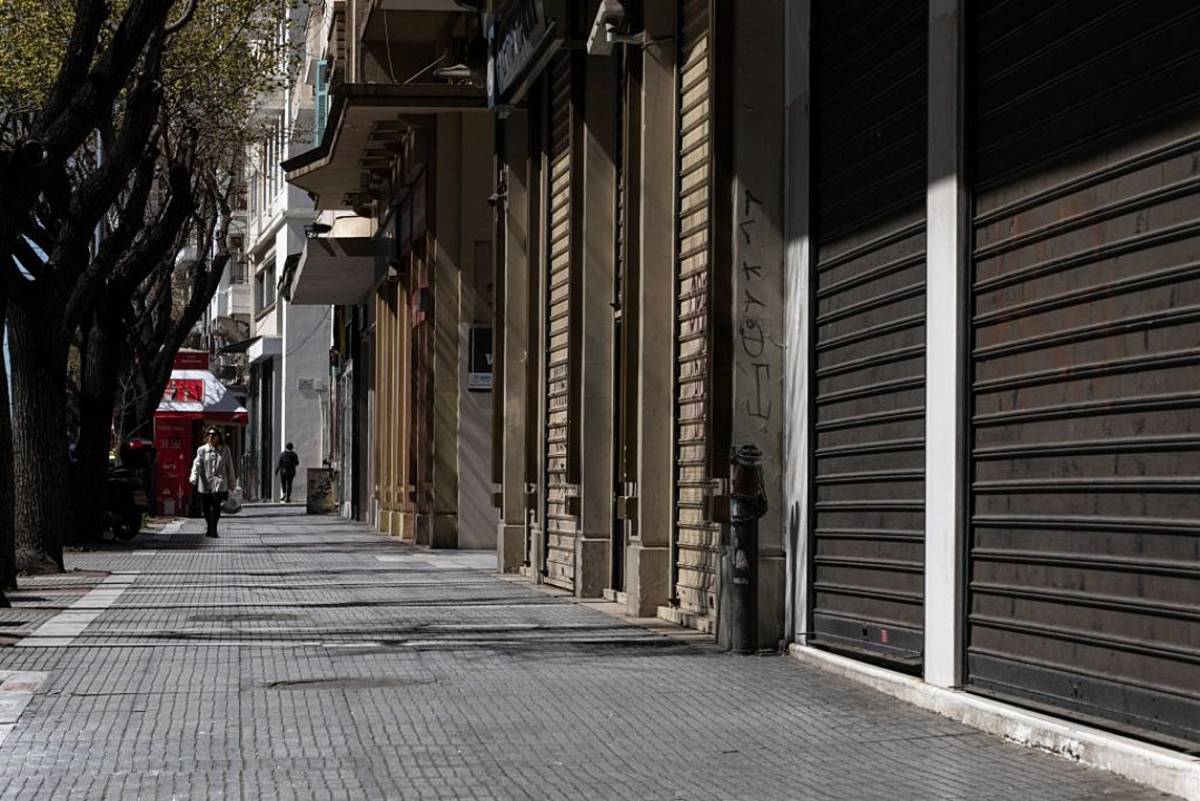 ΦΕΚ για τη λειτουργία της αγοράς-Ανοίγουν mall σε «κόκκινες» περιοχές