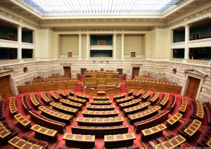 Βουλή: Νομοσχέδιο για βιομεθάνιο, υδρογόνο και λειψυδρία – Ρυθμίσεις για ύδρευση, δάση και στρατηγικές επενδύσεις