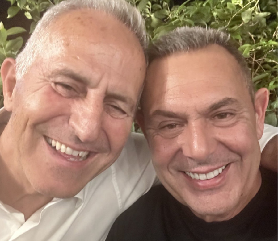 ΑΦΟΥΜΙΓΚΕΙΣΟΝ: Η συνέχεια της σέλφι Καμμένου - Αποστολάκη