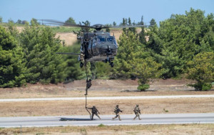 Η Ελλάδα υπογράφει συμπληρωματική σύμβαση υποστήριξης του στόλου NH90