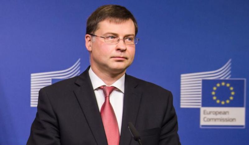 Ντομπρόβσκις: Κλειδί για την ανάπτυξη η β' αξιολόγηση