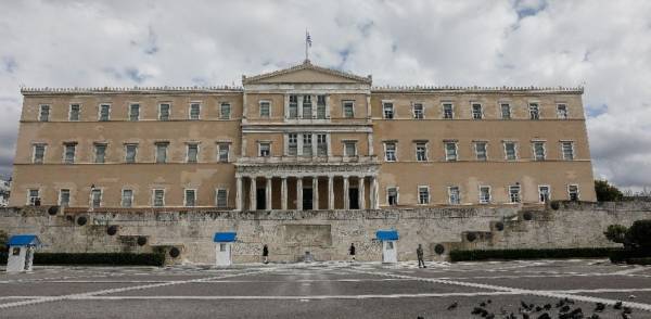 Κρούσματα κορονοϊού στη Βουλή