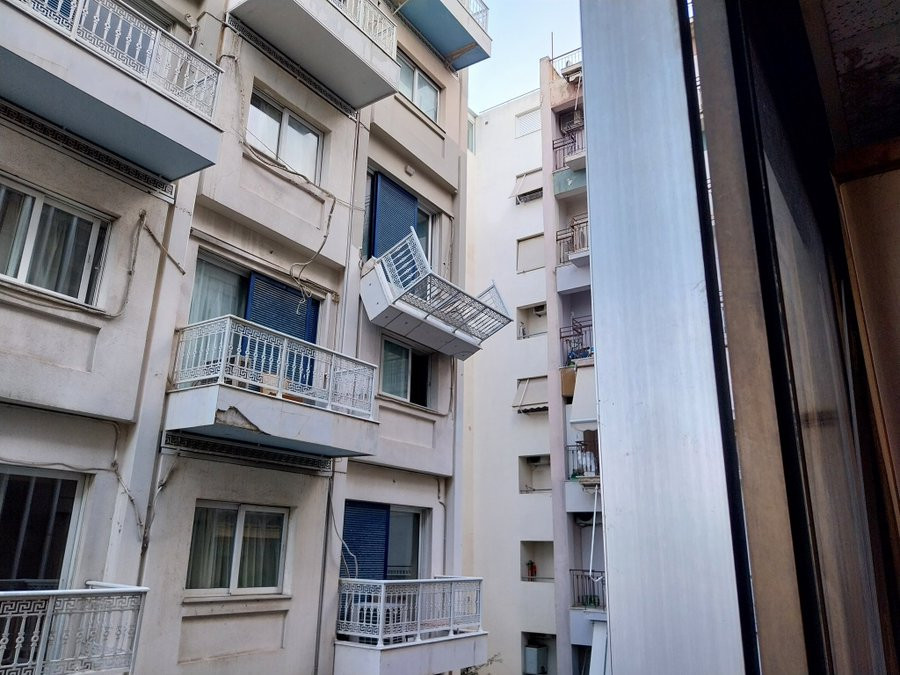 Συγγρού: Προσωρινή διακοπή λειτουργίας του ξενοδοχείου με το σπασμένο μπαλκόνι