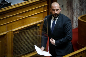 Θέμα χρόνου η αποχώρηση Τζανακόπουλου από τον ΣΥΡΙΖΑ