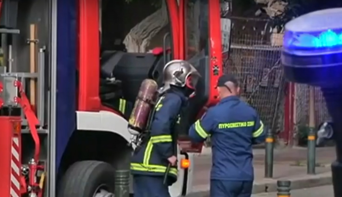 Έκρηξη σε συνεργείο σκαφών στον Άλιμο- Τρεις τραυματίες