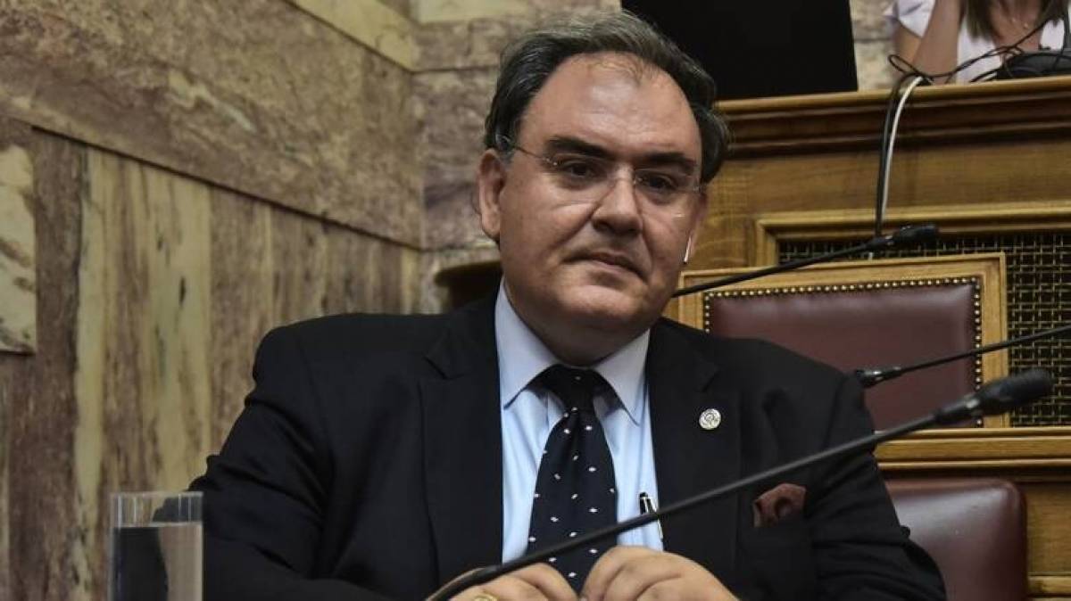 Σαρηγιάννης: Καλύτερα να άνοιγε το λιανεμπόριο, παρά τα σχολεία